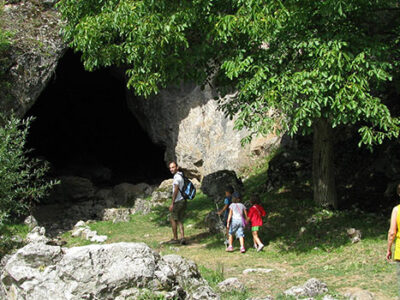 Sesalačka pećina