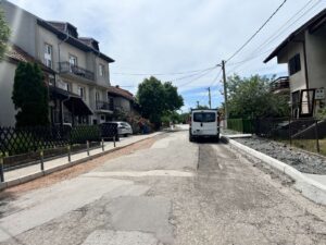 Read more about the article Večera plaćena, struja nije: maturska gesta koja govori i o svemu drugom